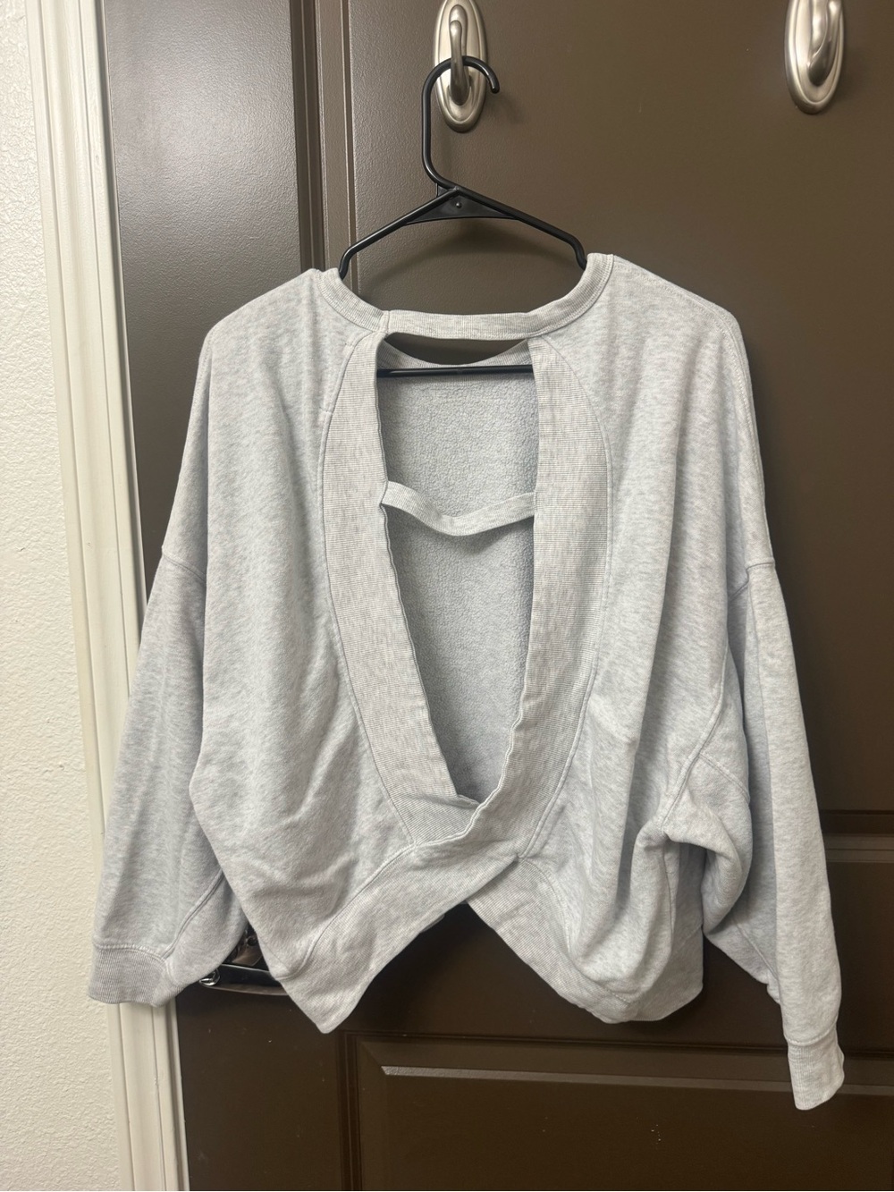 Open back Sweatshirt - Picture 3 of 4